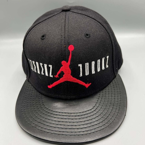 Air Jordan‎ Retro 11 Hat Men 7 3/8 Black Embroidered Logo Jumpman Fitted Cap
